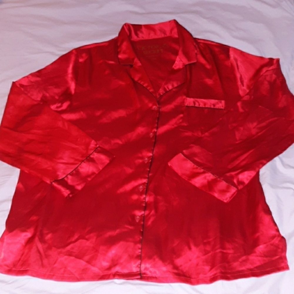 Vintage Victoria's Secret Red Satin Sleep Shirt L